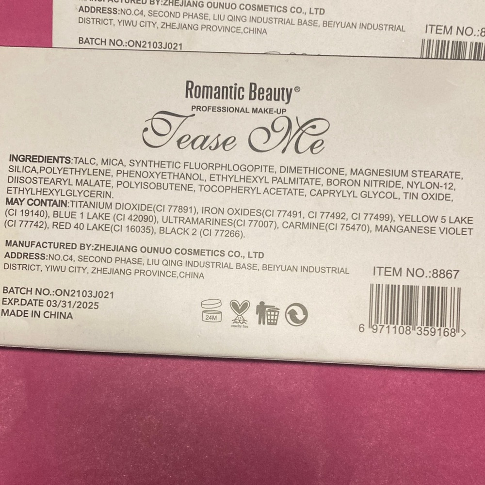 Tease Me Vibrant Eyeshadow Palette with Mirror - Picture 4 of 4